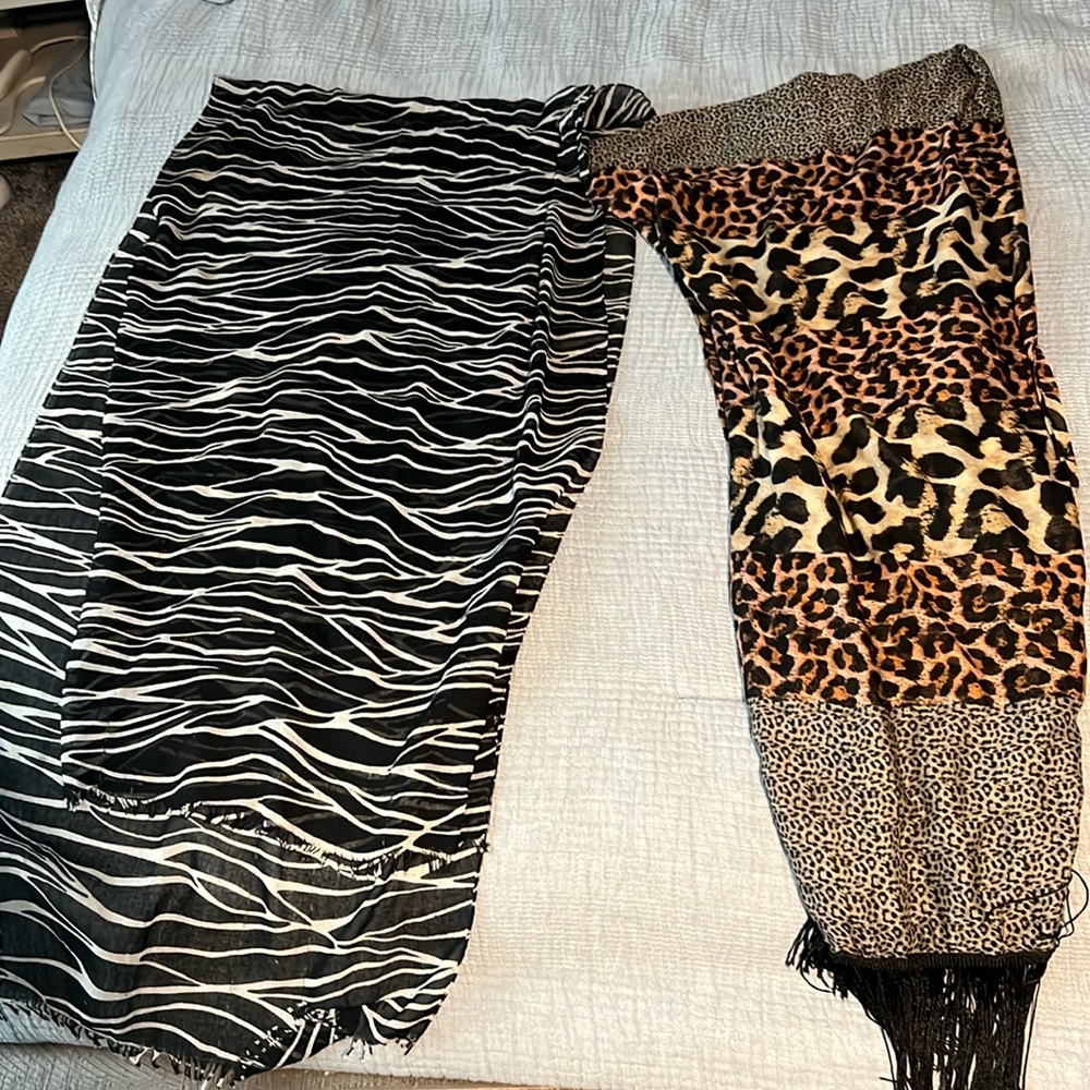 Two scarfs. Both are included